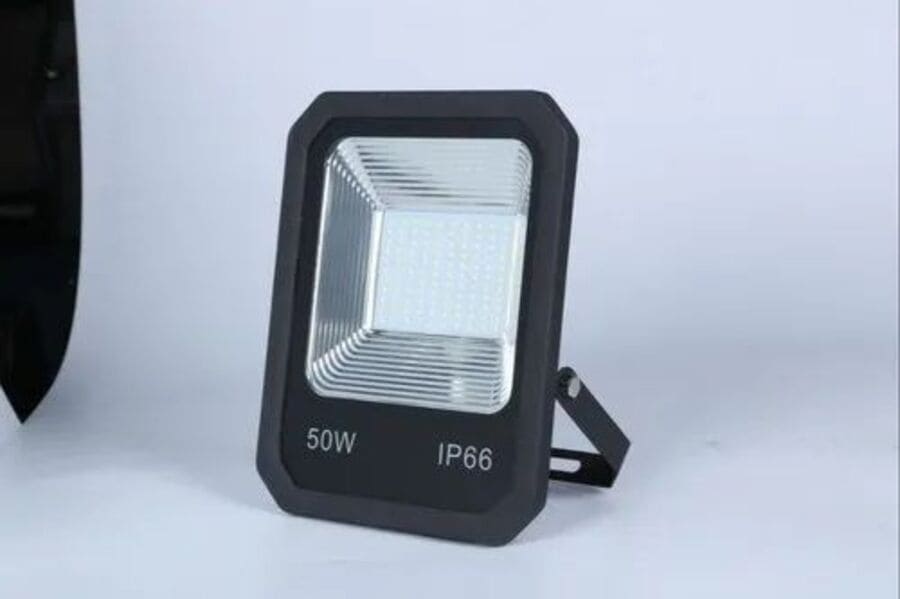 Почему важно учитывать IP-защиту при выборе светильников