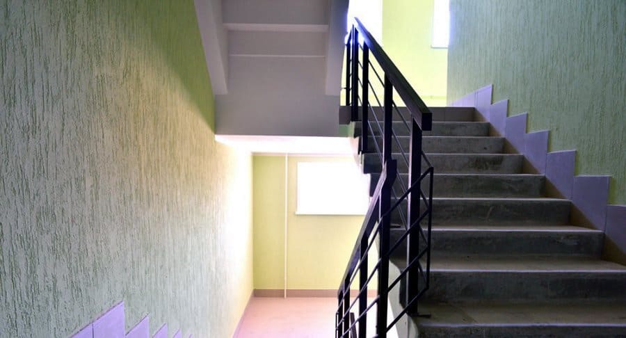 Энергоэффективное освещение подъездов: практический опыт