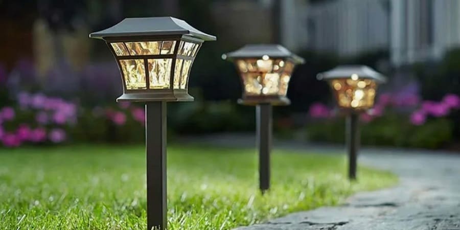 Как подобрать уличные фонари для загородного посёлка
