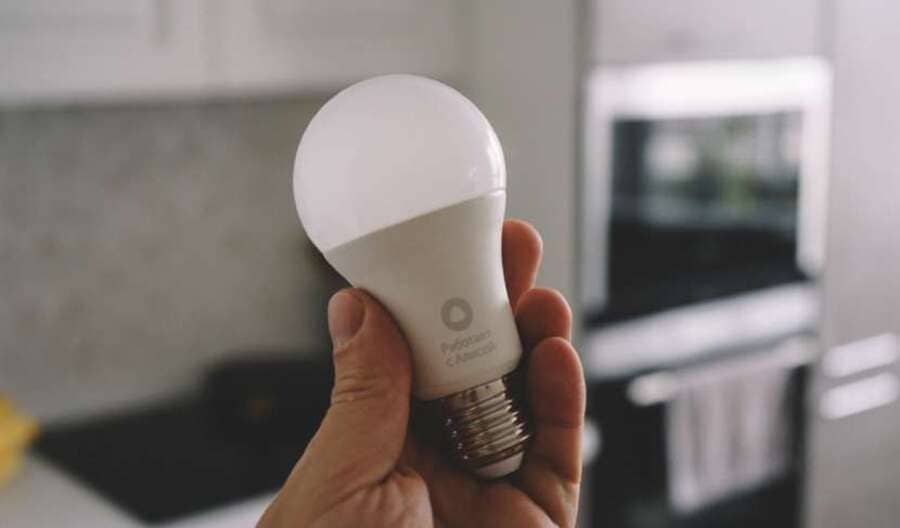 Как работают «умные» лампы с голосовым управлением